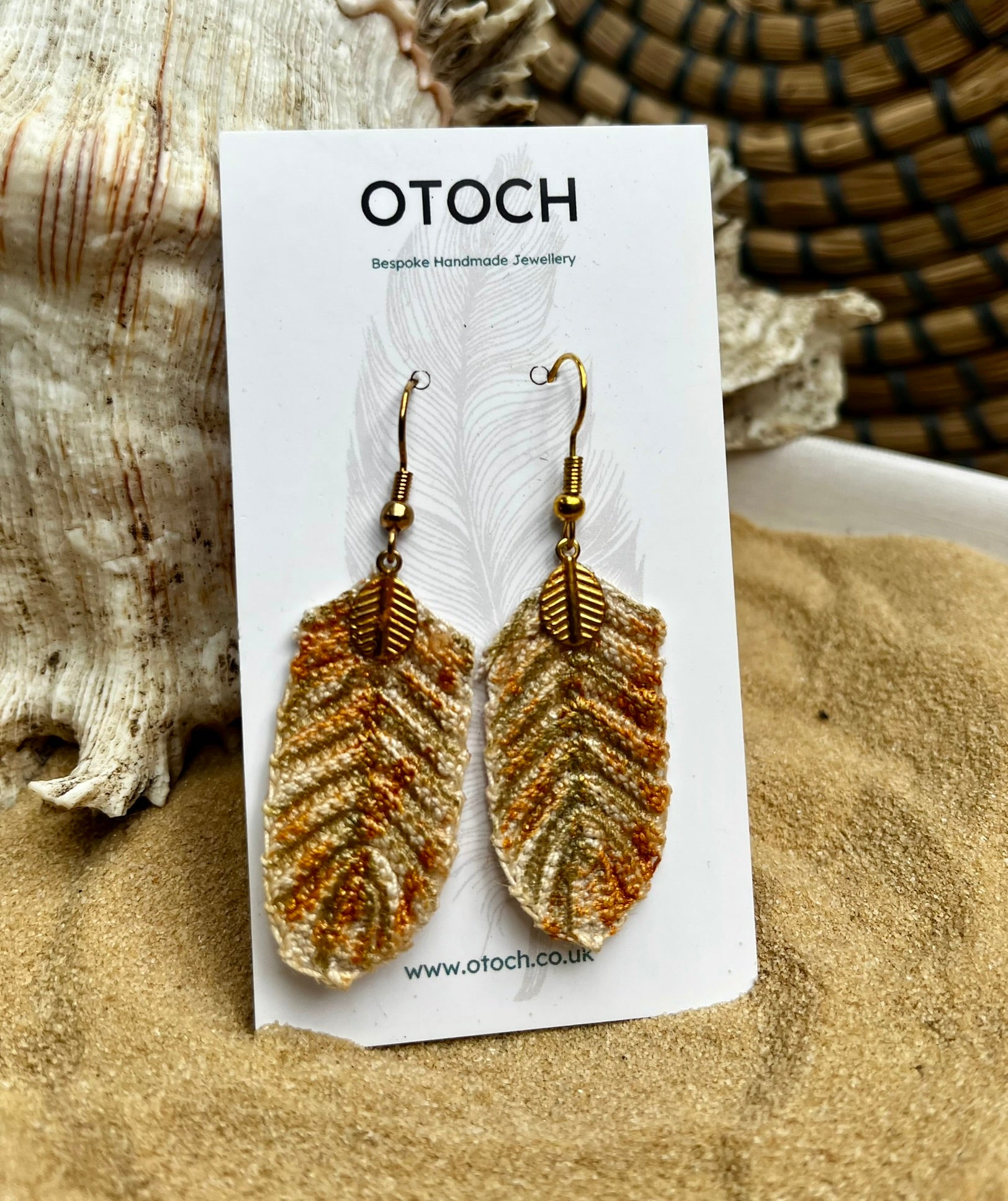 Vintage Crochet Leaf