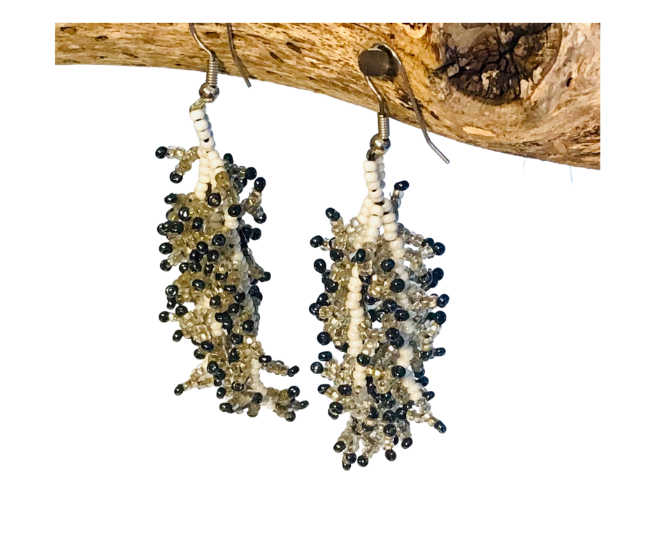 Black and White Cluster